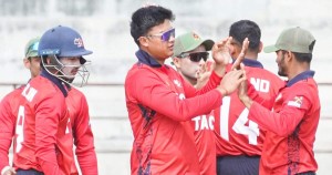 आर्मीसंग पुलिस पराजित