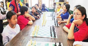 त्रिपद्म स्कुलकी त्रिसारा लामा राष्ट्रिय स्कुल चेसमा अगाडि