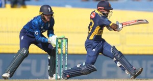 इङल्याण्डलाई श्रीलंकाले सहजै हरायो