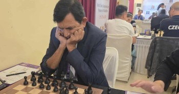 विश्व चेस च्याम्पियनसिपमा विश्व विजयलाई सफलता