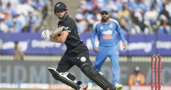 न्यूजील्यान्डद्धारा भारतसामु ३०१ रनको लक्ष्य प्रस्तुत