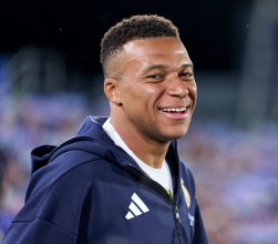 मैदानबाहिर एमबाप्पेको 'सुपर गोल': पीएसजीबाट पौने ९ अर्ब असुल्दै