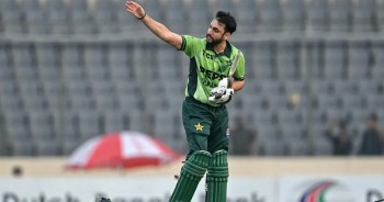 पाकिस्तानी खेलाडी सलमान आघा आइसीसीको कार्बाहीमा