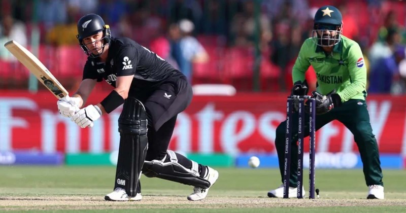 न्यूजल्याण्ड पाकिस्तानविरुद्द ब्याटिङमा