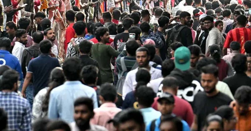 आरसीबीको विजय उत्सवमा भागदौड मच्चिदाँ ११ जनाको मृत्यु