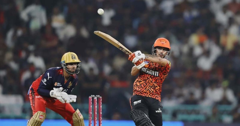 हैदराबादबाट बेंगलुरुलाई २३२ रनको कडा चुनौती